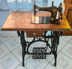 Masina de cusut manuala PFAFF an 1901