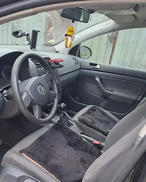 Vând Volkswagen Golf 5,FSI 1,6