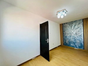 Apartament 3 Camere, Etj 3, Tecuci 7 Noiembrie str Gheorghe Petrascu Renovat complet - imagine 8