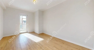 Apartament cu 3 camere 2 bai loc privat de parcare 72mp utili Turnisor - imagine 2