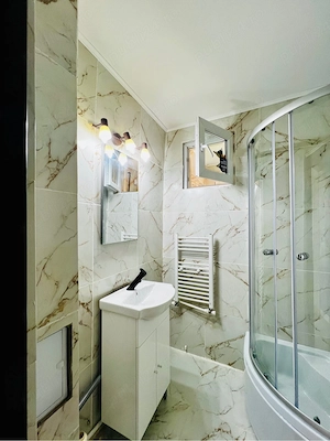 Apartament 3 Camere, Etj 3, Tecuci 7 Noiembrie str Gheorghe Petrascu Renovat complet - imagine 10