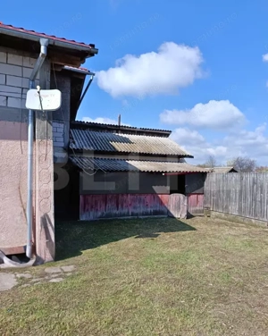  Casă (la roșu) + teren 2522 mp – ideală pentru personalizare - Costestii Deal - imagine 16