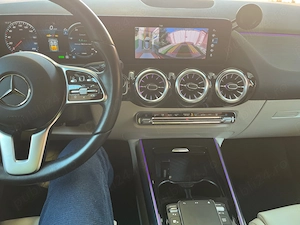 Mercedes EQA 300 4x4 electric, perfect, superdotat, 49.000 km, în garanție - imagine 7