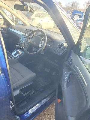 Dezmembrez Ford S-MAX Titanium 2.0Tdci 2014 - imagine 5