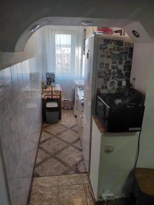 Apartament semidecomandat, 39 mp, zona Craiovita Noua - imagine 5