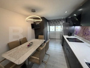 Apartament 4 camere, 83 mp, decomandat, zona ultracentrala - imagine 5