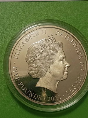 Moneda Jersey - comemorativa Jubileul de Platina al Reginei Elisabeta (1952-2022) - imagine 3