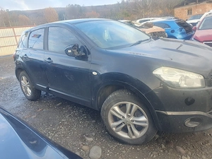 Dezmembrez Nissan Qashqai 1.5 DCI 2010 - imagine 4