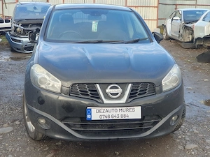 Dezmembrez Nissan Qashqai 1.5 DCI 2010