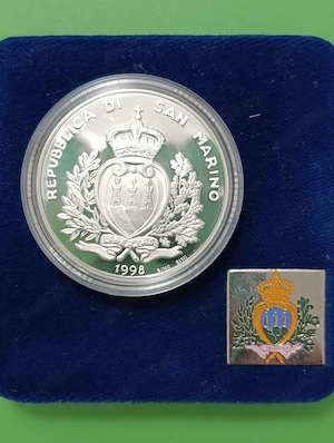 Moneda comemorativa argint "50 ani Ferrari" - emisa San Marino
