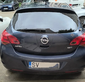 Opel Astra j 2010 - imagine 5
