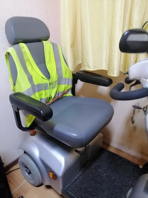 scuter pentru persoane cu dizabilitati
