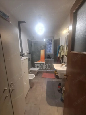 Armeneasca, 4 camere in vila, deosebit. - imagine 8