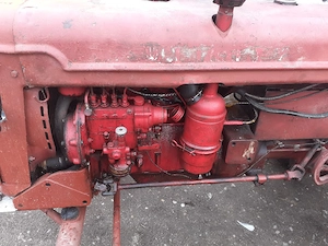 vând tractor în patru pistoane 45 de cai.preț 2000e - imagine 3