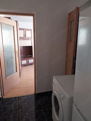 Închiriez ap 2 camere - imagine 2