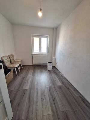 Vand apartament cu 2 Camere  - imagine 4