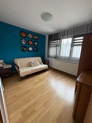 Câmpina - Apartament 3 camere-mobilat modern - 400 Euro luna - imagine 8