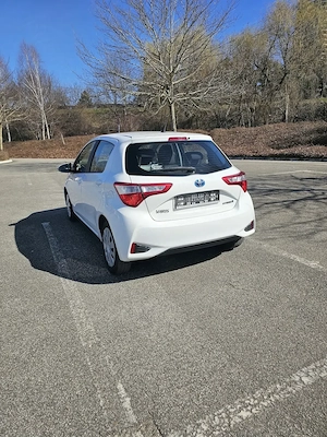 Toyota Yaris Hybrid 1.5 - imagine 2