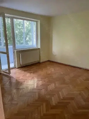 Apartament 3 camere decomandat, zona Calea Bucuresti