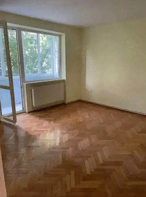 Apartament 3 camere decomandat, zona Calea Bucuresti - imagine 2