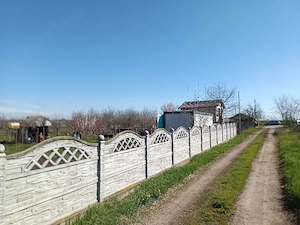 teren intravilan de vânzare 