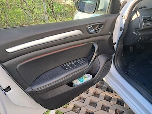 vanzare renault megane 4, 1,33, oct 2022 - imagine 8