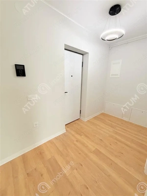 Apartament cu 2 camere finisat la cheie etaj 1 zona Brana din Selimbar - imagine 7
