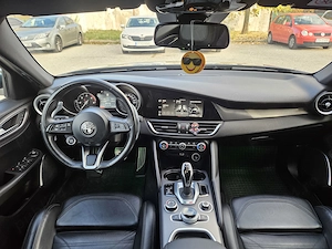 Alfa Romeo Giulia Veloce,53000 km,cumparata reprezentanta Ro - imagine 10