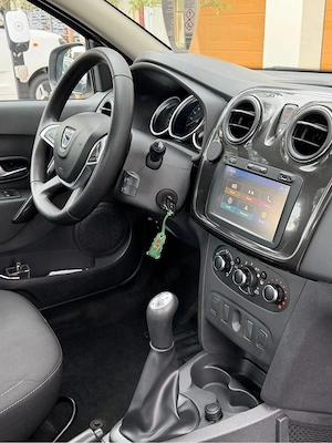 Dacia Logan 2018 1.5dCi cu doar 38.000KM - imagine 7