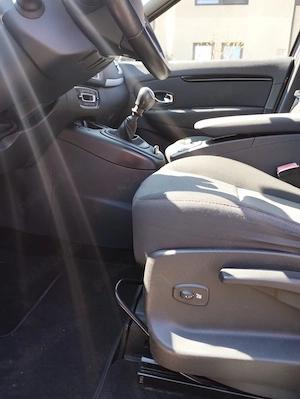Renault Scenic3, An 2014, 1.5 Diesel 110  - imagine 9