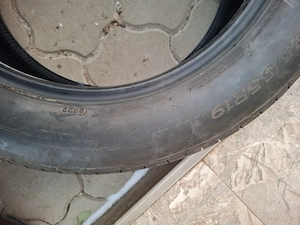 Anvelope vara 235 55 19  si 255 50 19
