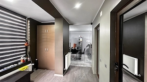 Casă modernă de închiriat   zonă Port, aproape de faleză - imagine 12