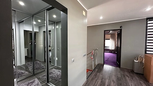 Casă modernă de închiriat   zonă Port, aproape de faleză - imagine 11