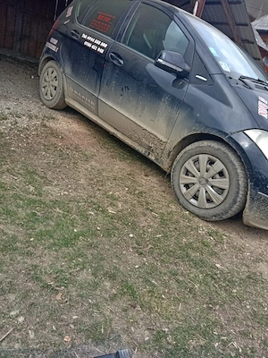 Vând pe piese Mercedes a class 180 Model 2011 cutie automată defectă  - imagine 5