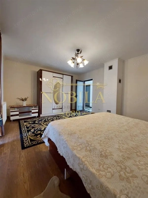 Vila de vanzare P+1 si  4200 mp teren in Com Livezi - imagine 10