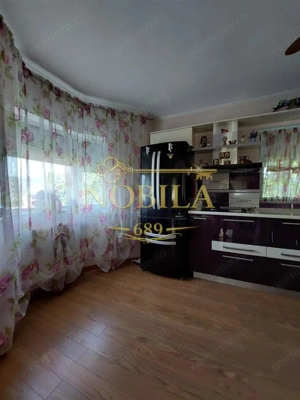 Vila de vanzare P+1 si  4200 mp teren in Com Livezi - imagine 13