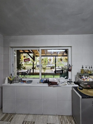 RESTAURANT + CASA P+E  LA PACHET  DE VANZARE ONESTI - imagine 10