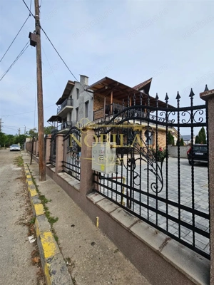 VILA DE VANZARE BACAU  P+E+M (de locuit si birou , clinica, notarriat, medic de familie etc) - imagine 14