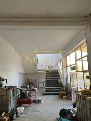 SPATIU COMERCIAL  716 MP CU TEREN 1283 MP DE VANZARE  INCHIRIERE  50 100 200 MP  IN  ONESTI - imagine 11