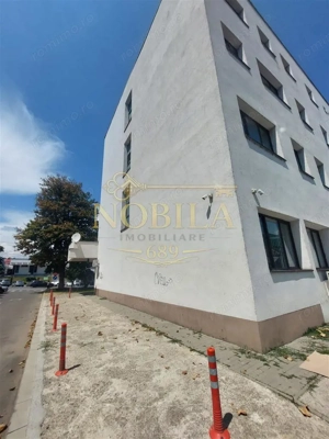 Cladire birouri   Spatiu Comercial in  Onesti de vanzare - imagine 4
