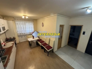 Apartament 2 camere Bloc Nou CENTRU Balcon Mansarda Boxa 12 mp Parcare Mobilat - imagine 10