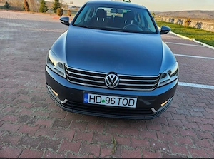 Volkswagen Passat B7, 1.6 TDI, 105 CP, Masina de familie - imagine 3