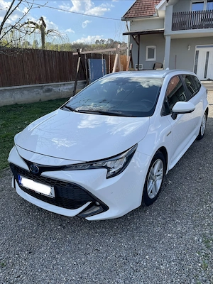Toyota Corolla 1.8 hibrid 2019 - imagine 5