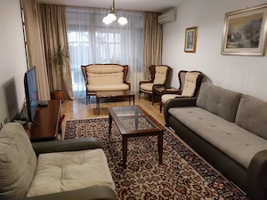 Deosebit Proprietar vând vilă giulesti sector