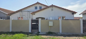 Casă în renovare completă   143 mp Amprenta la sol + 710 mp teren | Reducere 15% până la finalizare