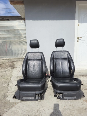 Scsune fața Vw Caddy - imagine 2