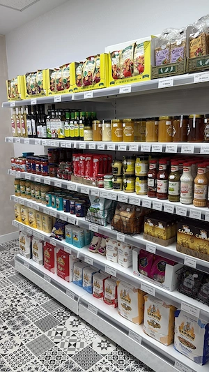 Băcănia FERMA MOCIAR   Reghin angajează Lucrător Comercial - imagine 3