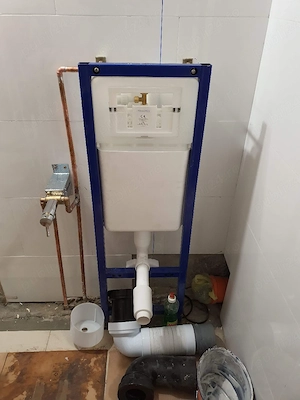 instalator montez boiler apa caldă obiecte sanitare prize întrerupătoare corpuri luminoase - imagine 5