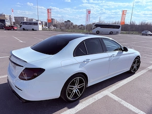 Mercedes Benz Clasa E  - imagine 4