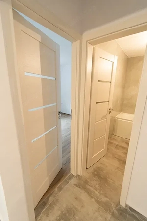 Apartament cu 2 camere,decomandat,renovat complet, 50 mp,centrală proprie,Soarelui poziție excelentă - imagine 3